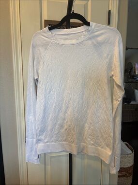 lululemon athletica White Long Sleeve Textured Crew